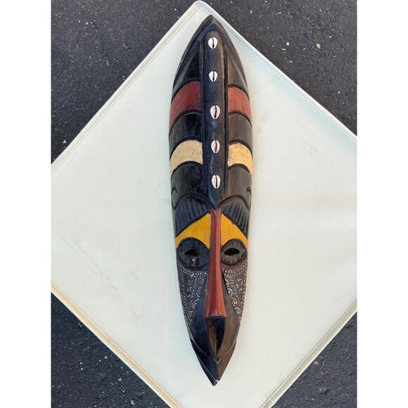 Handcrafted African Tribal Mask from Ghana – Decorative Wall Art - Picture 1 of 3